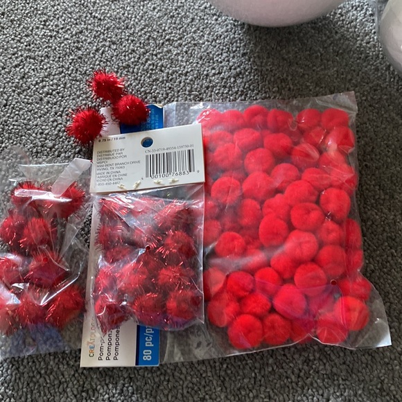 Lot of craft items Styrofoam balls and Pom poms - Picture 3 of 6